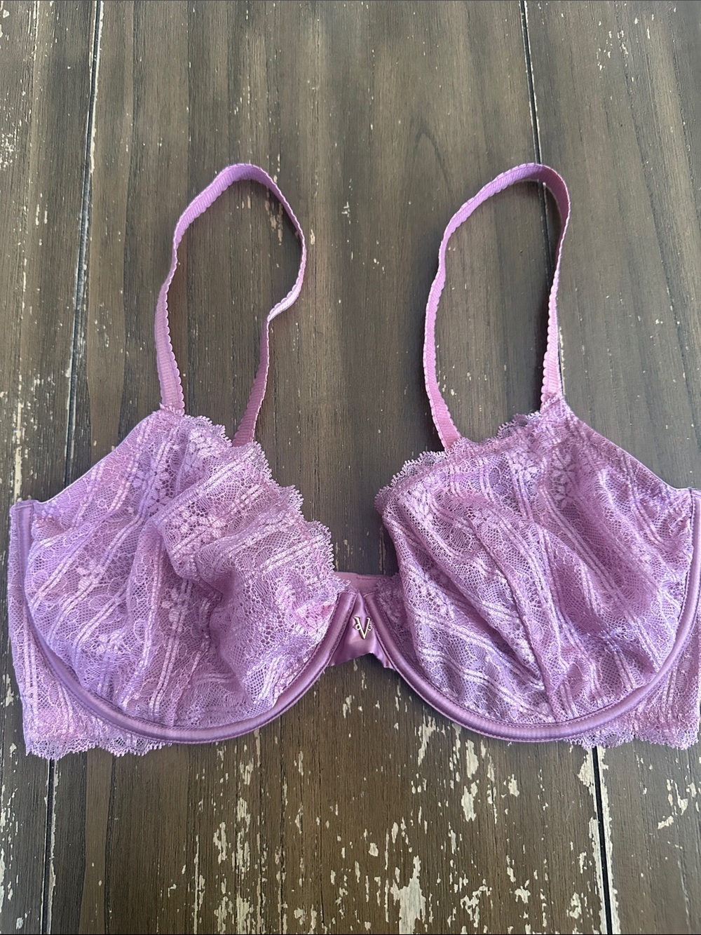 Victoria’s Secret unlined Demi 36DD bra*